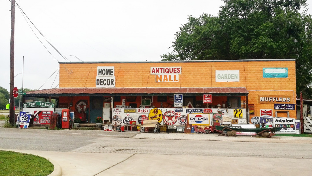 Antiques Mall