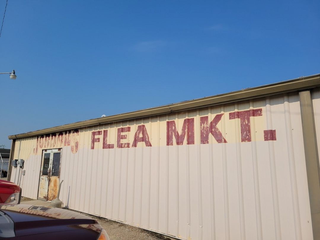 Jordan's Lake Road Flea Market Jordan's Lake Road Flea Market