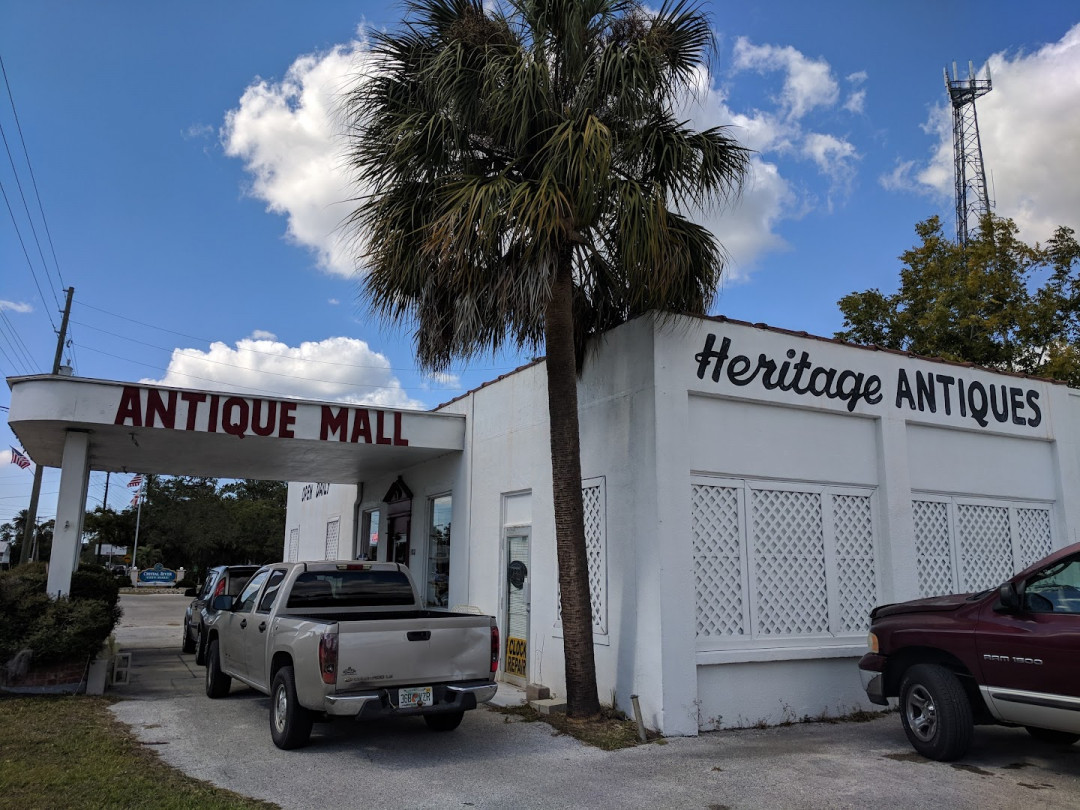 Heritage Antiques Mall - Crystal River, Florida 34428