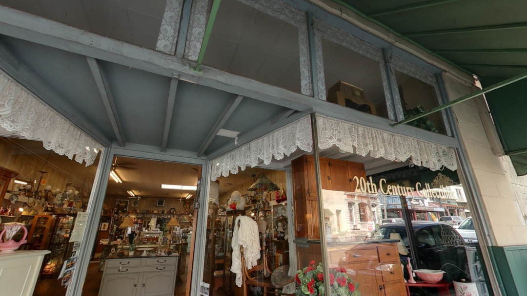 Nellie Lou's Antiques Nellie Lou's Antiques
