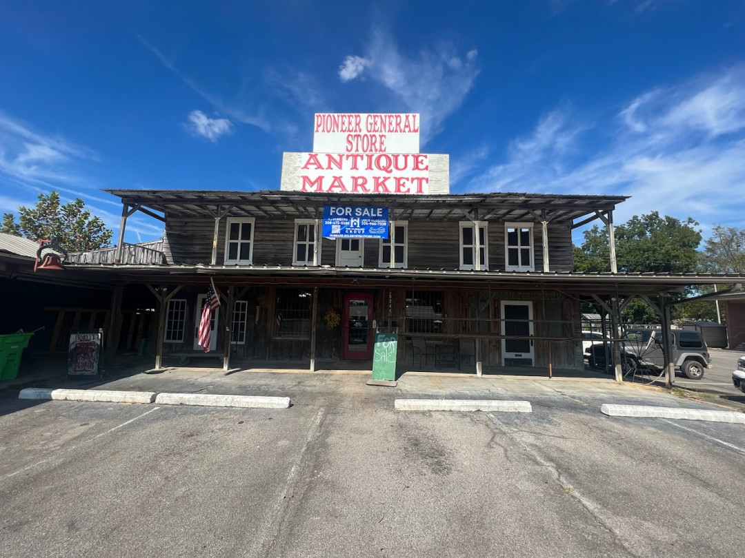 Pioneer General Store Antique Market Pioneer General Store Antique Market