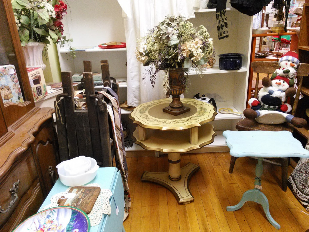Miss Ruby's Antique & Collectibles Miss Ruby's Antique & Collectibles