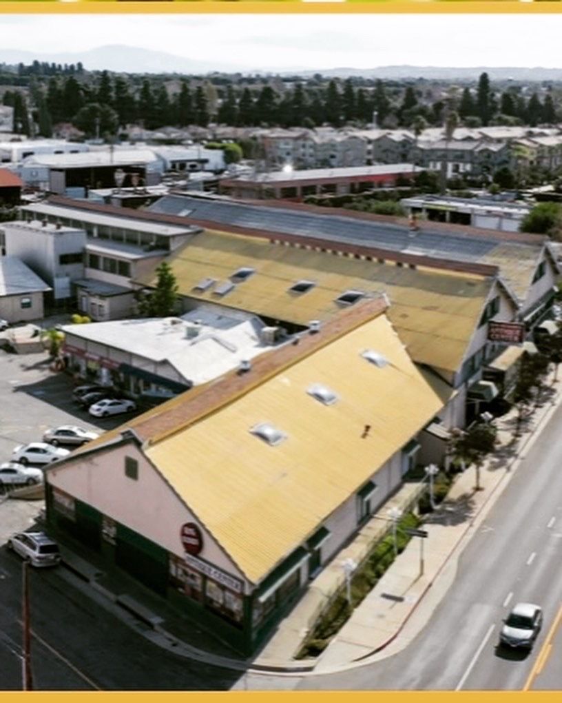 California's Largest Antique and Vintage Cetner California's Largest Antique and Vintage Cetner