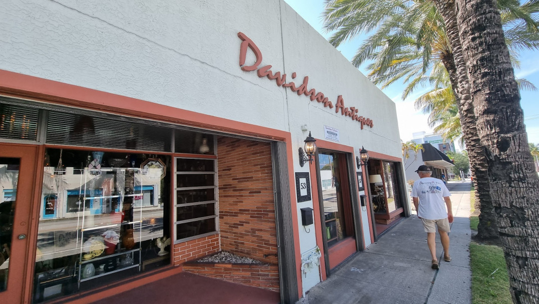 Davidson Antiques Davidson Antiques