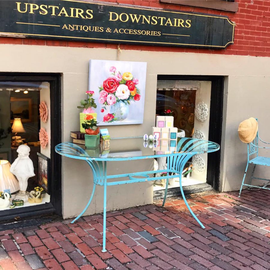Upstairs Downstairs Home: Home of Timeless Treasures Upstairs Downstairs Home: Home of Timeless Treasures