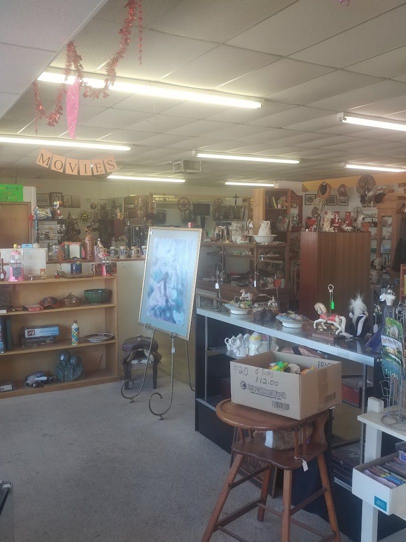Crossing Indoor Flea Market Crossing Indoor Flea Market