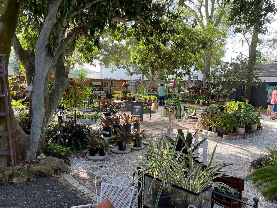 Provence Art and Antiques Provence Art and Antiques