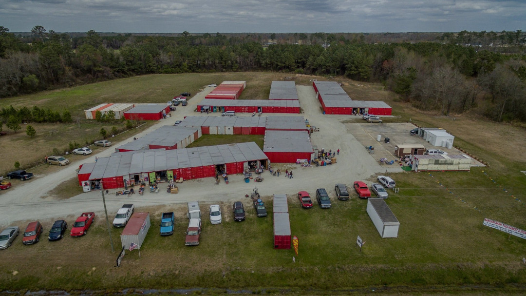 Bargain Barn Flea Market & Storage(Beulaville, NC) Bargain Barn Flea Market & Storage(Beulaville, NC)