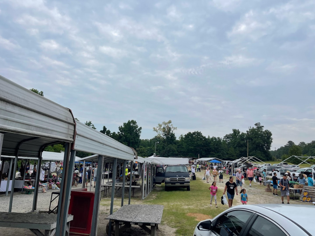 Rockingham Farm & Flea Market Rockingham Farm & Flea Market