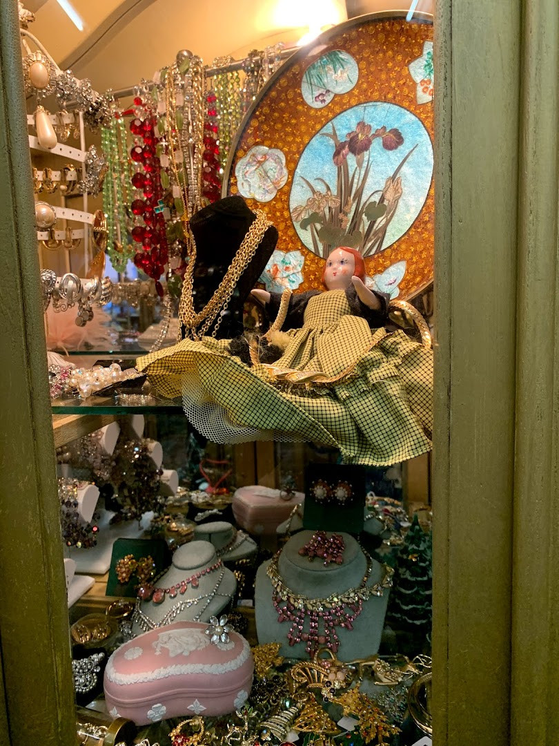 Remember When? Antiques and Home Decor Remember When? Antiques and Home Decor