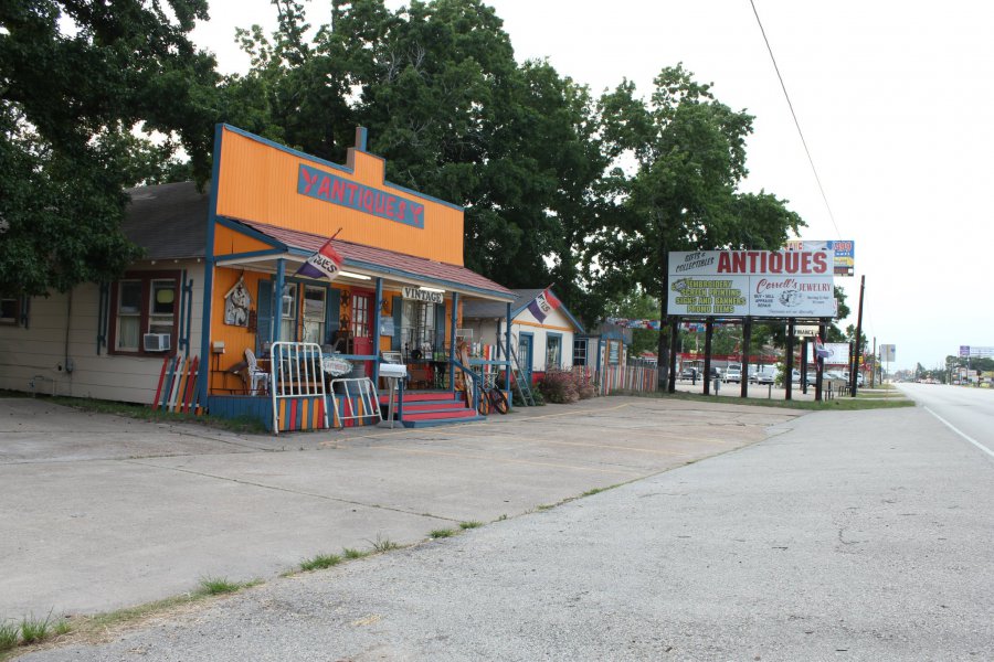 Vintage Gifts & Antiques Vintage Gifts & Antiques