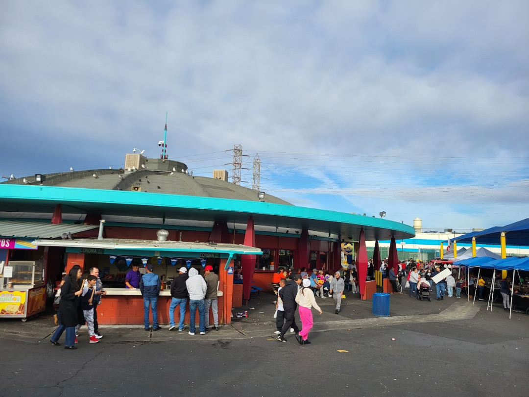 Coliseum Swap Meet Coliseum Swap Meet