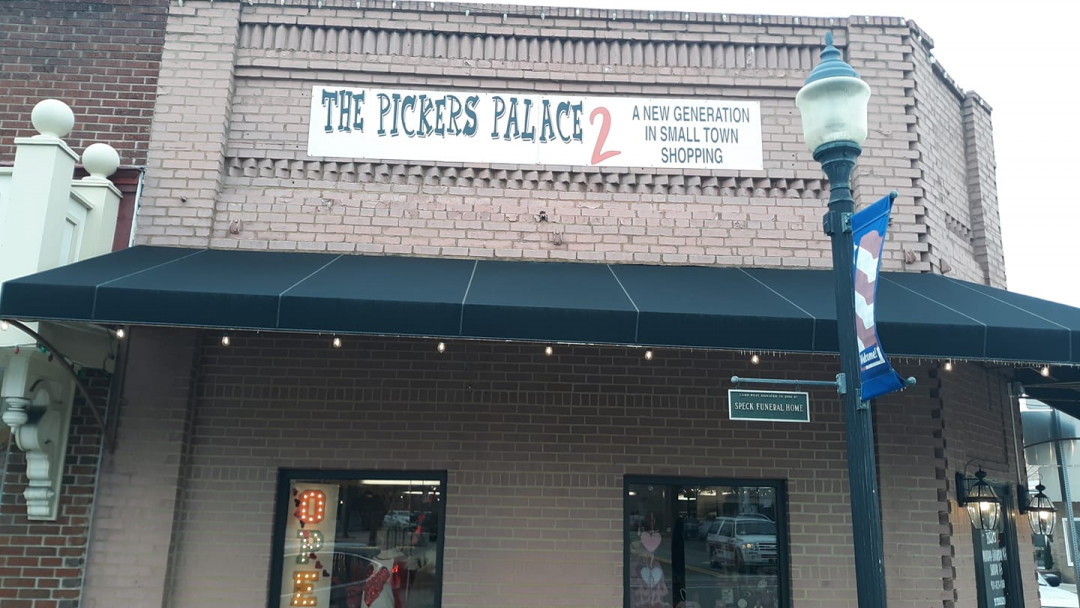 The Picker's Palace 2 The Picker's Palace 2