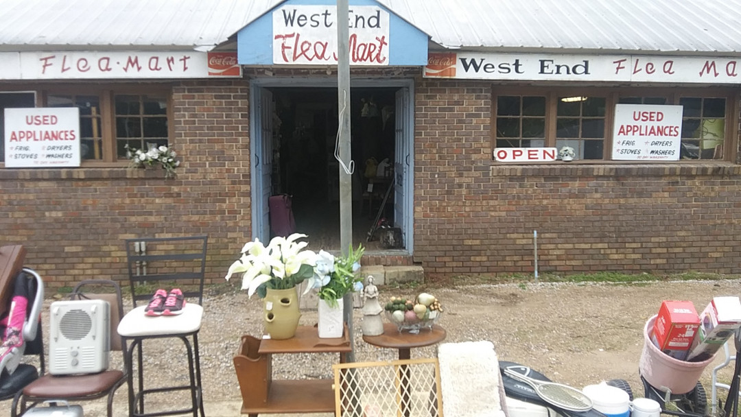 Granny's Flea Market Outlet Granny's Flea Market Outlet