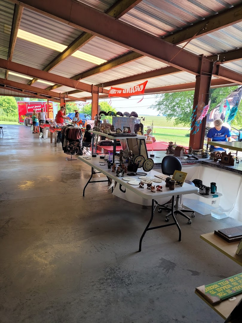 Treasure Hunt Flea Market on HWY 41-A Treasure Hunt Flea Market on HWY 41-A