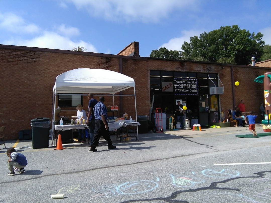 Brentwood ST. Flea Market Brentwood ST. Flea Market