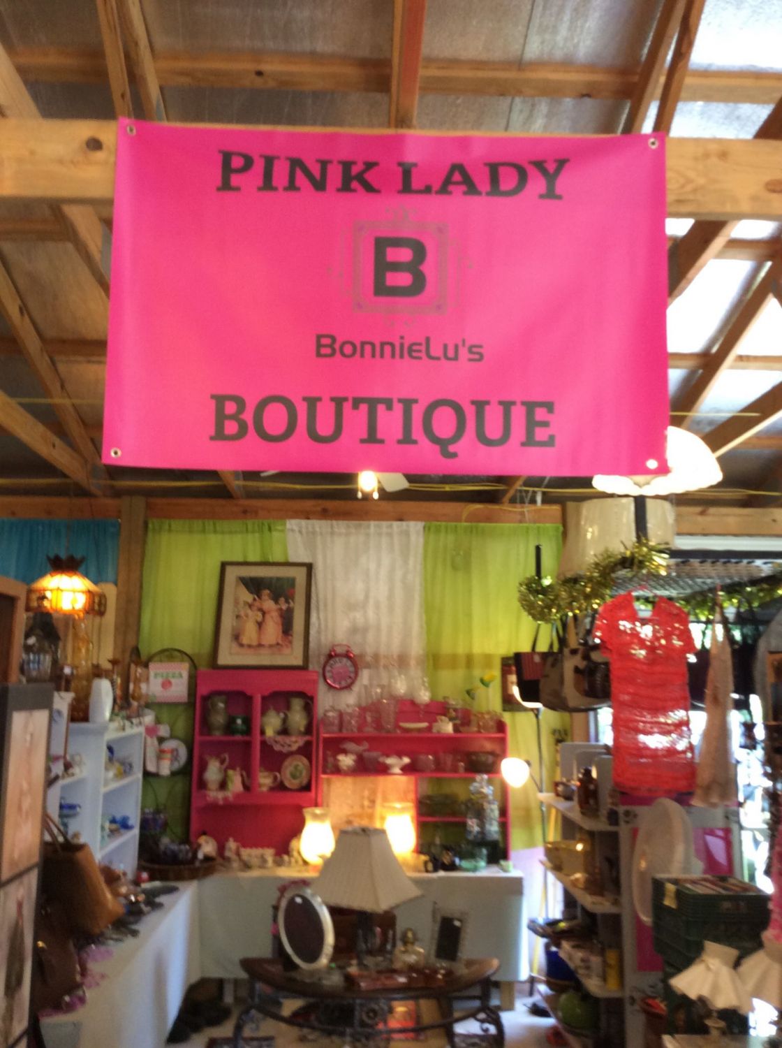Bonnie Lu's Pink Lady Antiques Bonnie Lu's Pink Lady Antiques