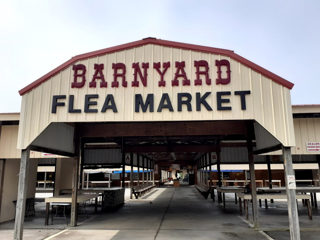 Barnyard Flea Market