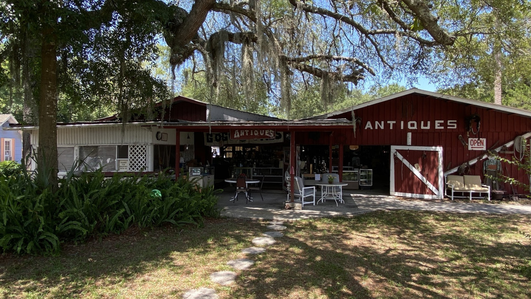 Bayard Arts & Antique Market Bayard Arts & Antique Market