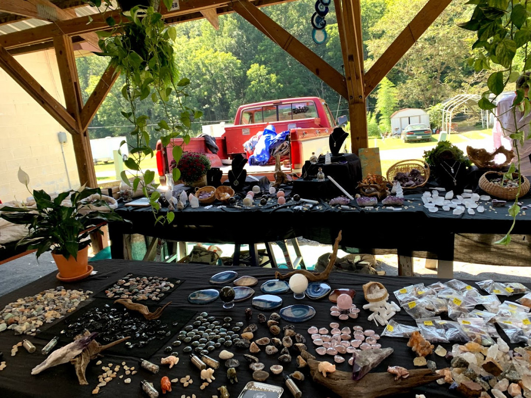 Uncle Bill's Flea Market Uncle Bill's Flea Market