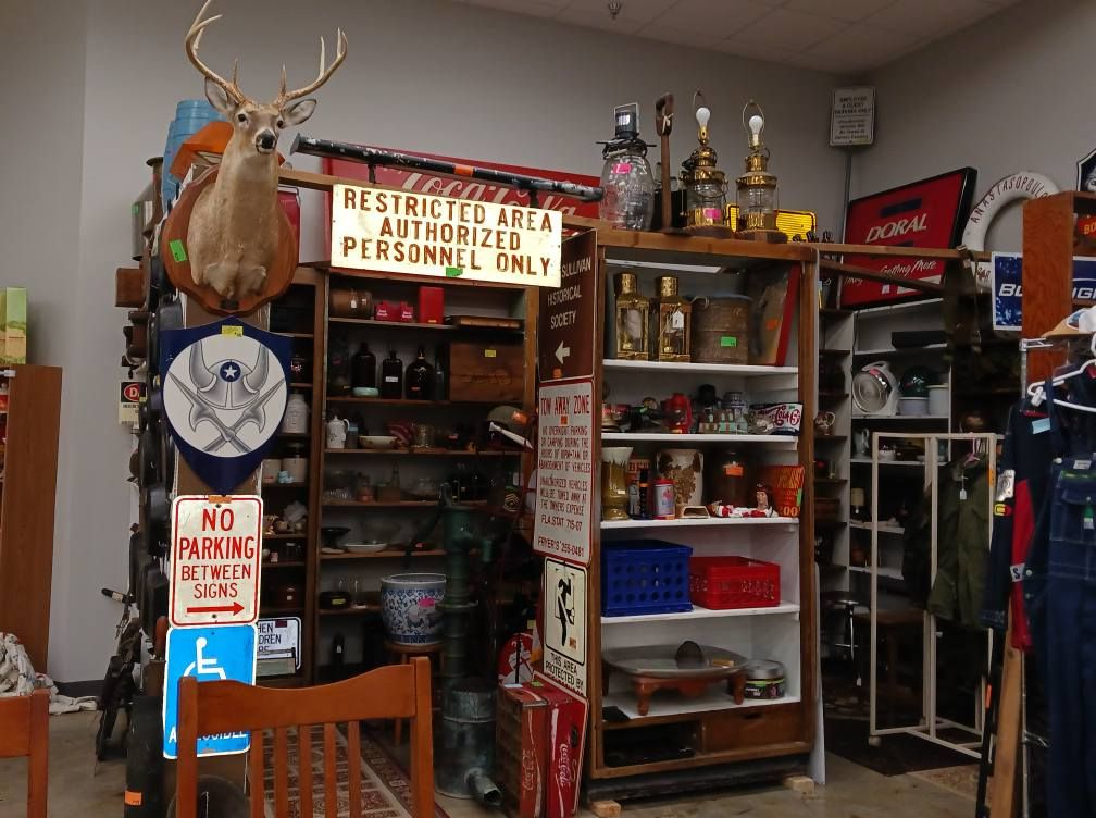 Amanda Ann's Antiques Amanda Ann's Antiques