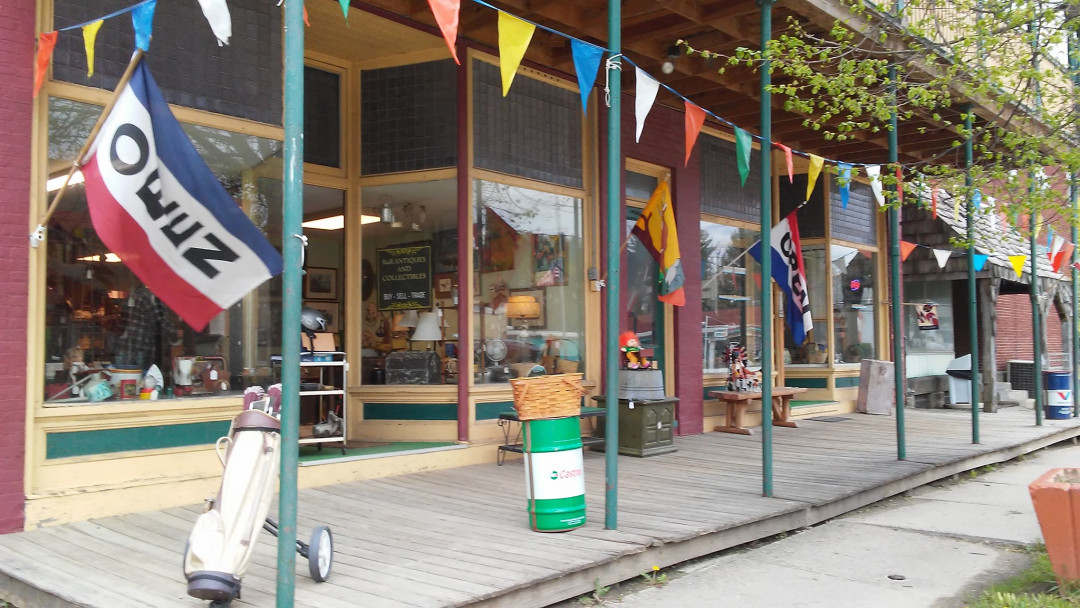 R & R Antiques and Collectibles R & R Antiques and Collectibles
