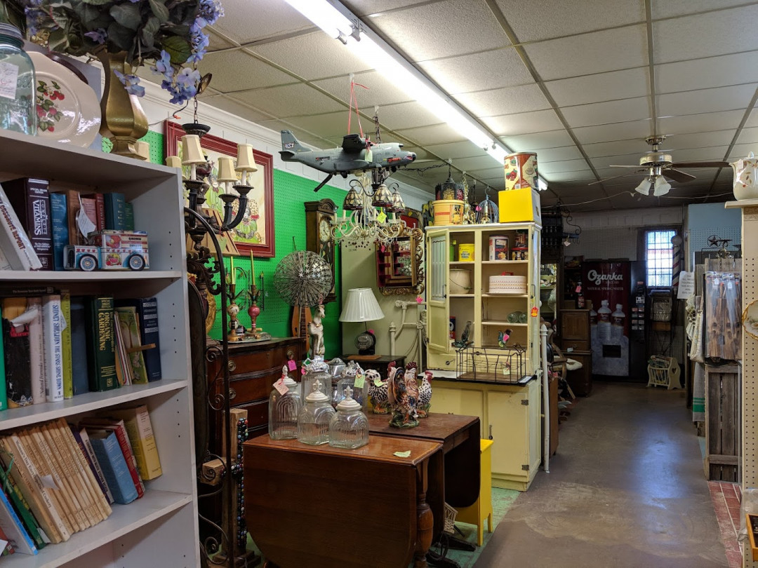 Wall St. Antiques of Midland Wall St. Antiques of Midland