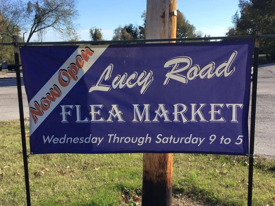 Lucy Road Flee Market & Antiques Str Lucy Road Flee Market & Antiques Str