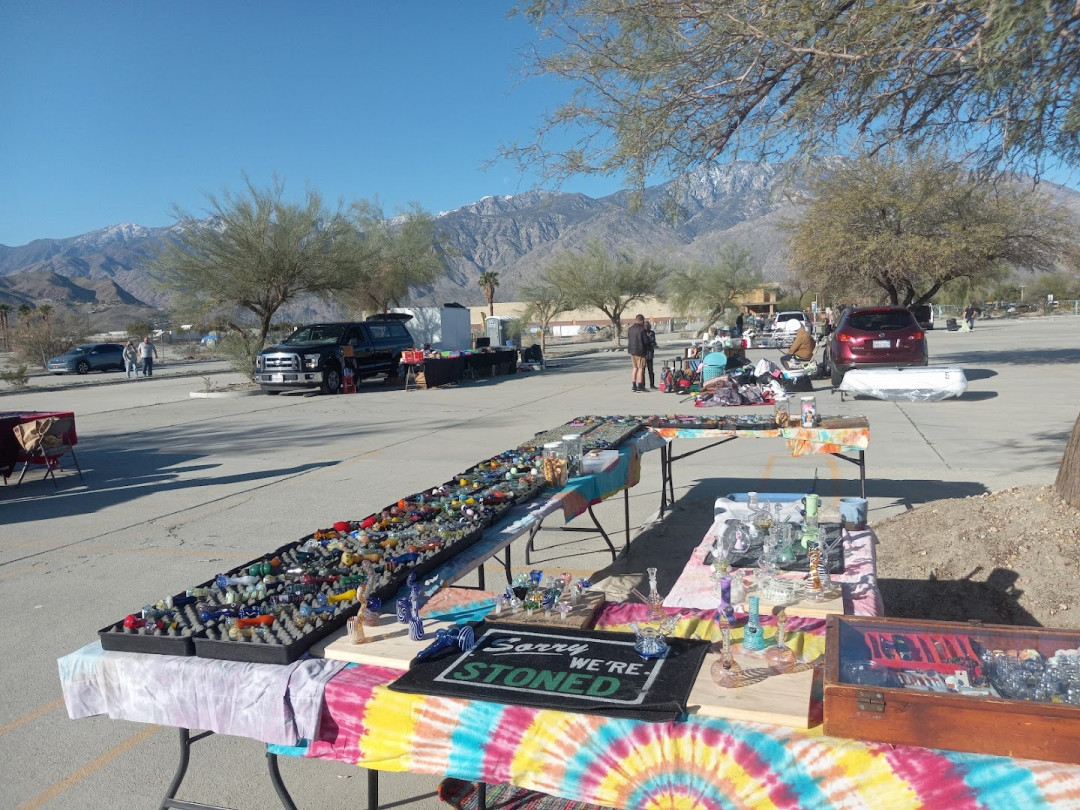 Palm Springs Flea Market and Food Fest Palm Springs Flea Market and Food Fest