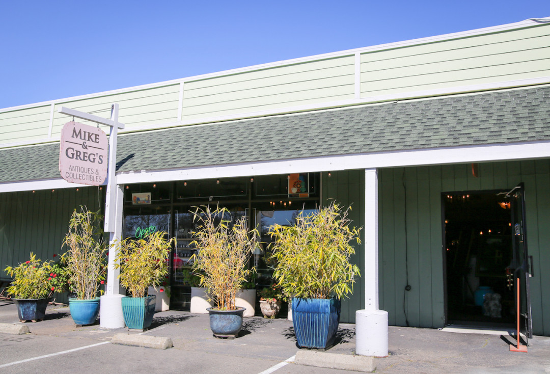 Mike & Greg's Antiques And Collectibles Mike & Greg's Antiques And Collectibles