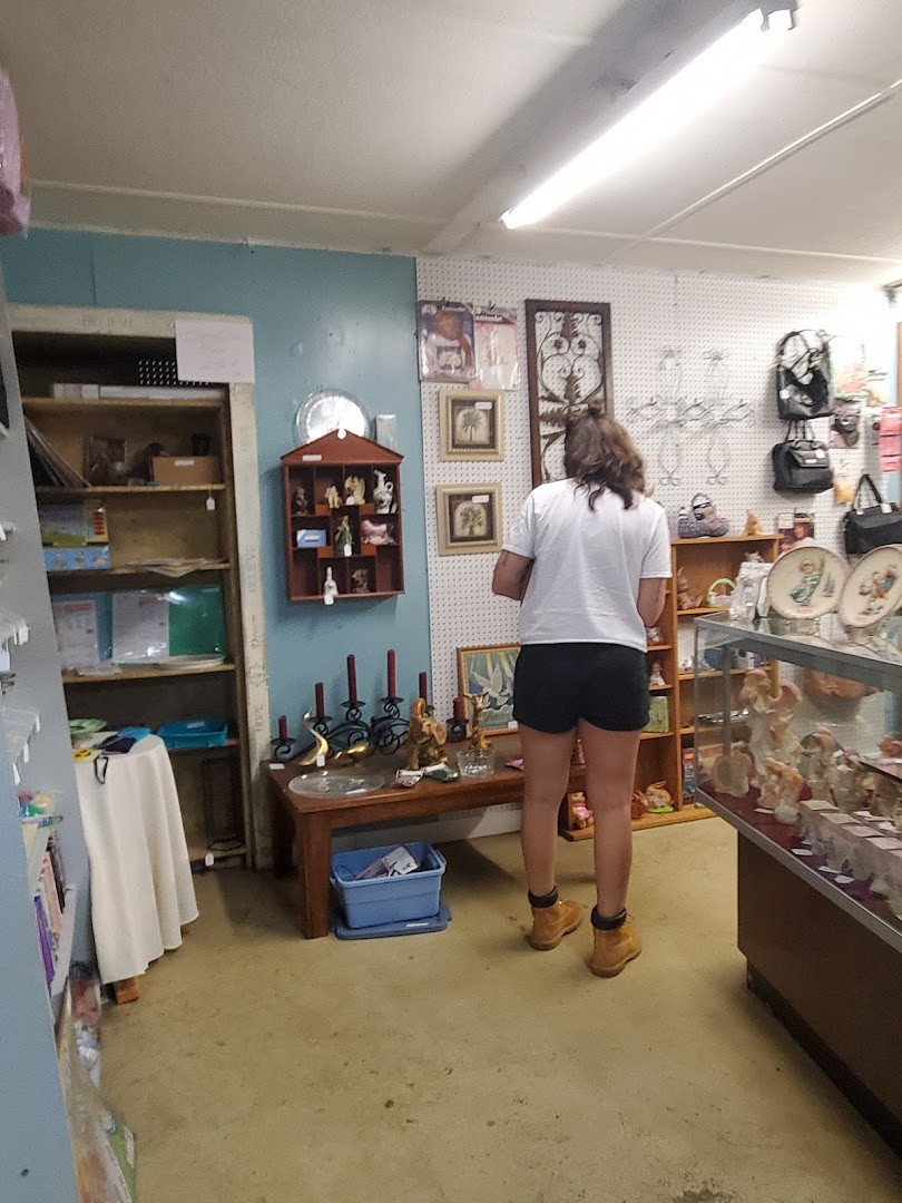 DO Drop In Flea Market DO Drop In Flea Market