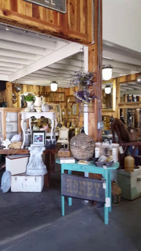 Gather A Vintage Market - Tucson, Arizona 85719