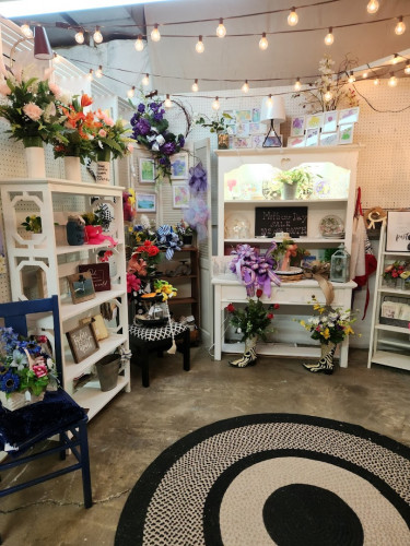 Family and Friends Emporium - Judsonia, Arkansas  72081