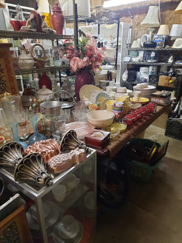Madonna's Resale and Flea Market - Livingston, Texas 77351