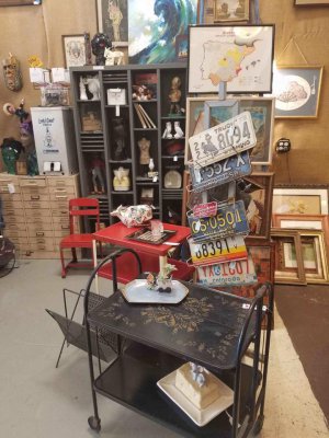 Seminole Heights Antiques & Decor - Tampa, Florida 33603