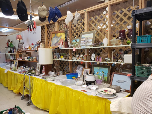Flea World Market - Rockwood, Tennessee 37854