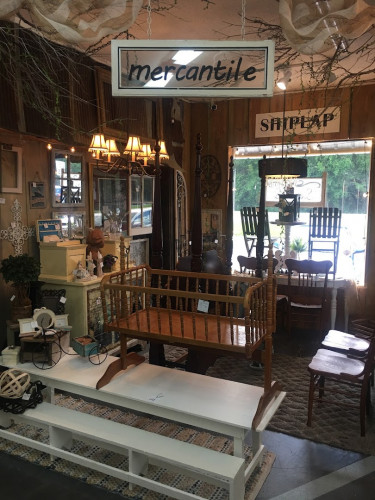 Antique Marketplace - Pensacola, Florida 32534