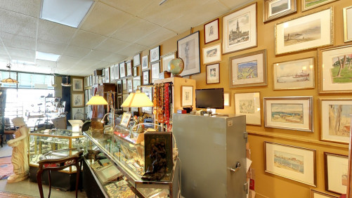 Mike & Greg's Antiques And Collectibles - Sacramento, California 95819