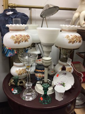 Sun Thrift Antiques - Orlando, Florida 32806