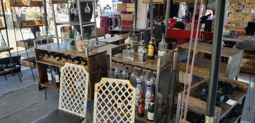 Melrose Trading Post - Los Angeles, California 90046