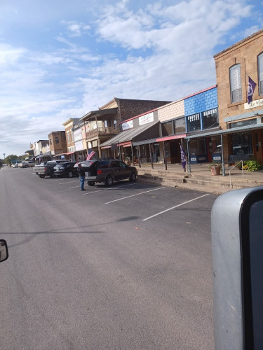 Underwood's Antique Mall - Mason, Texas 76856