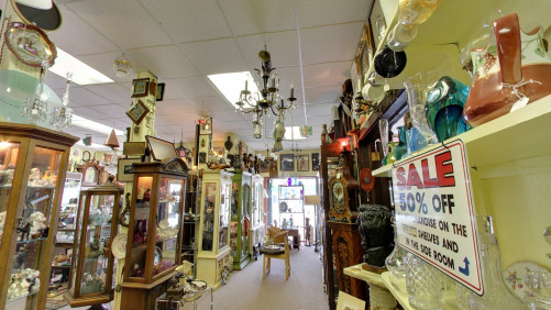 Davidson Antiques - Dania Beach, Florida 33004