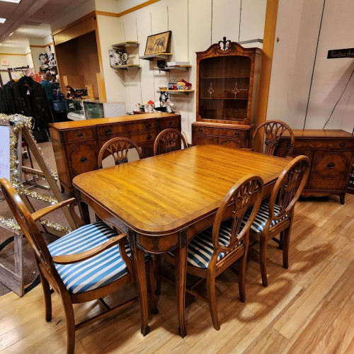 Monroe County Flea Market / MCF Treasure Trove Market - Monroe, Michigan 48162