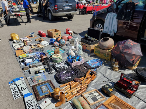 Wolff's Flea Market - Rosemont - Rosemont, Illinois 60018