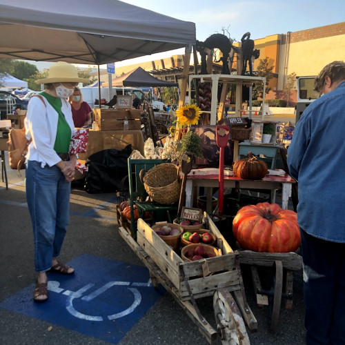 The Coast Vintage Market - Laguna Hills, California  92653