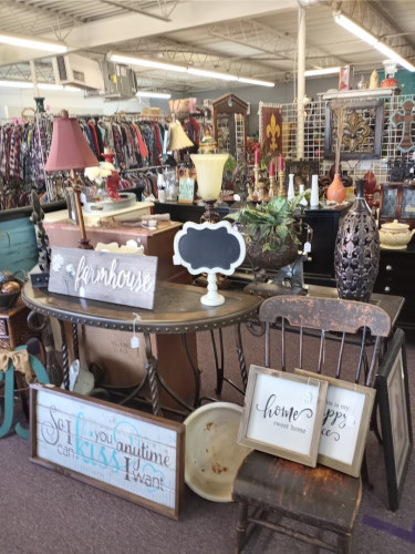 Hidden Treasures In The Bluff - Lake Charles, Louisiana 70611