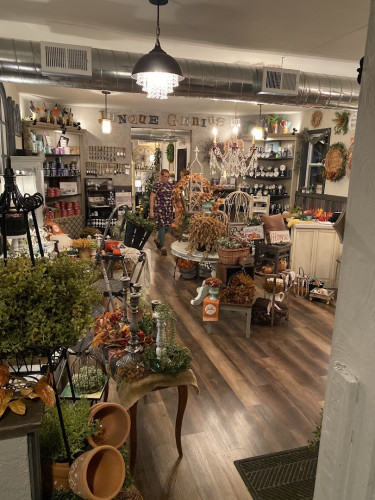 Junque Genius Studio & Marketplace - Irwin, Pennsylvania 15642