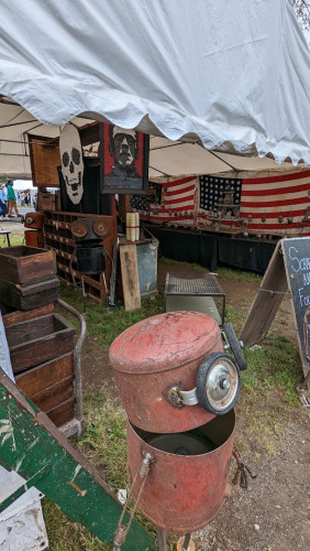 Hertan's Antique Shows - Brimfield, Massachusetts 01010