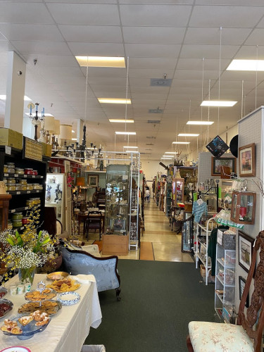 Cooper City Antique Mall - Cooper City, Florida 33328