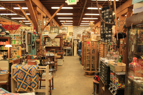 Cannery Row Antiques Mall - Monterey, California 93940